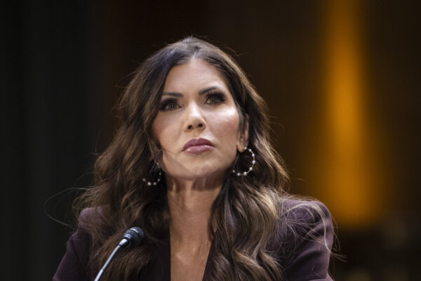 Trump Announces Kristi Noem Departing DHS