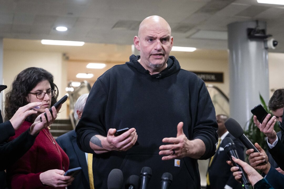 Cover image for Fetterman Warns ‘Overreaction’ Against AI and Data Centers Benefits China