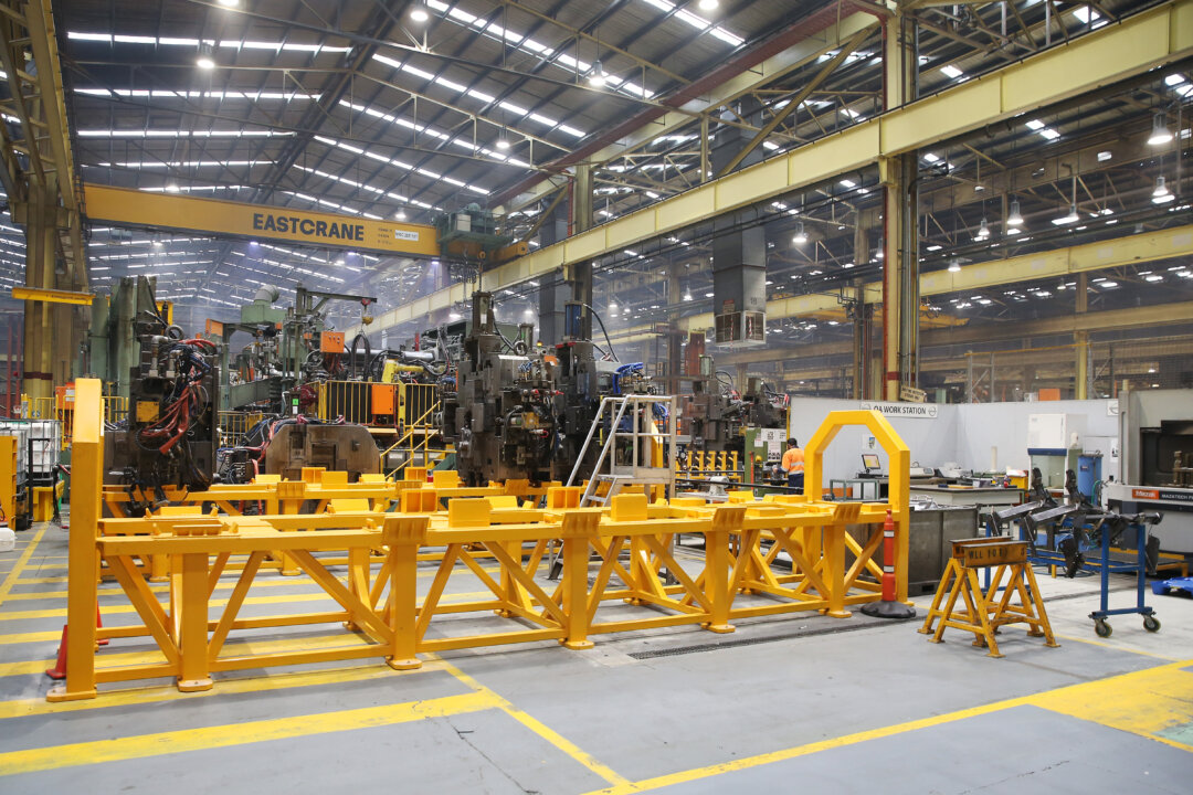 Businesses Urge Further Red Tape Cuts as Australia Slips in Global Competitiveness Rankings