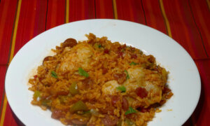 Spanish Chicken With Rice (Tender Chicken and Savory Rice)