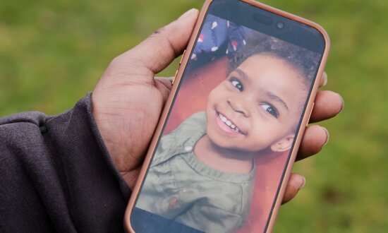 Mother of 2 Girls Found in Shallow Graves in Cleveland Charged With Murder