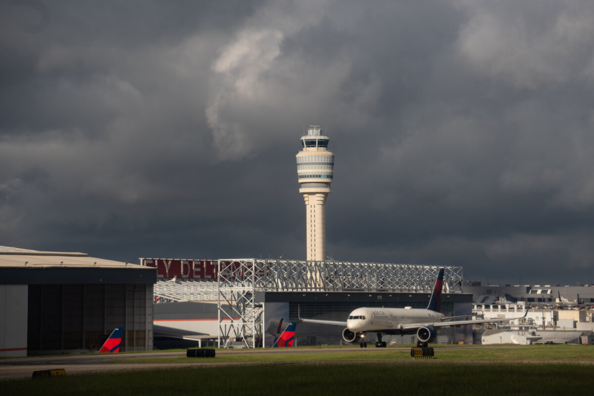 The air traffic control tower at Hartsfield-Jackson Atlanta International Airport in Atlanta on Aug. 13, 2025. (Samira Bouaou/The Epoch Times)