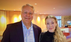 Phoenix Marketing Executive Inspired by Shen Yun’s Energy and Fluidity