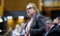 Canada to Grant 33,000 Foreign Workers Permanent Residence Under New Program
