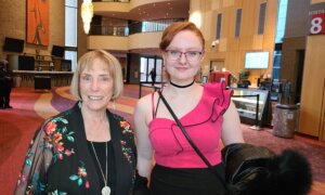 Account Executive Hails Shen Yun as ‘Must-See, Life-Changing’