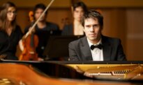 ‘Two Pianos’: When a Child Prodigy Comes to Terms With Adulthood
