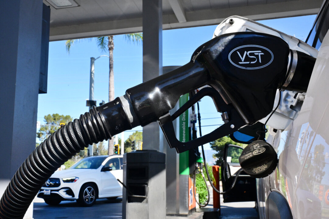 Schumer Calls on Trump to Release Oil Reserves as Iran War Sends Prices Surging