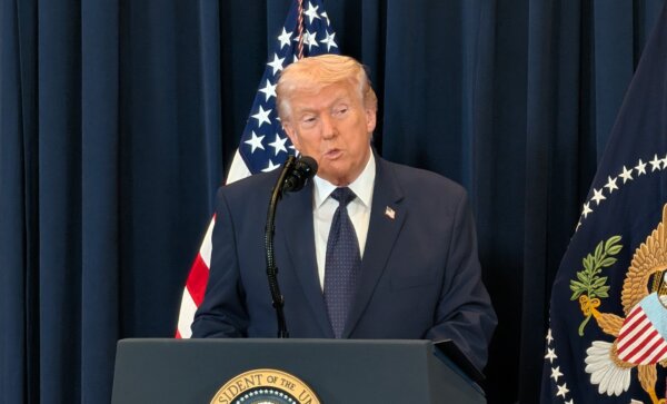 Trump Tells Republicans Passing Elections Bill Would 'Guarantee the Midterms'