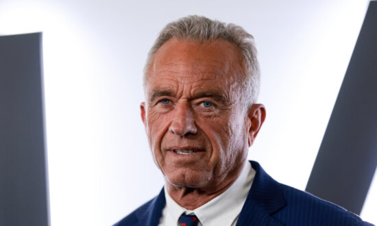 RFK Jr. Plans to Create a List of Injuries Caused by COVID-19 Vaccines