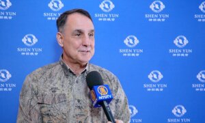 Retired US Army Colonel Enjoys the Martial Arts in Shen Yun