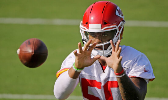 Prosecutor Alleges Ex-NFL Player Darron Lee Consulted AI Bot to Help Cover up Girlfriend’s Killing