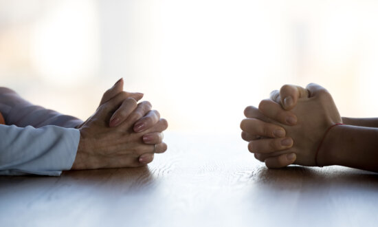 How to Resolve Conflicts With Your Adviser