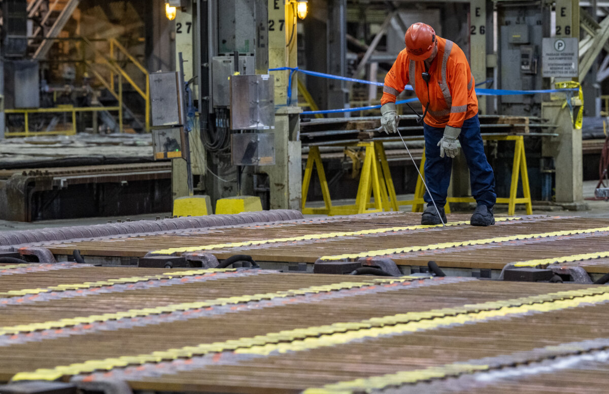 Canada remains one of the world's wealthiest countries, blessed with abundant natural resources and a highly educated workforce. Yet we now record the weakest productivity growth in the G7, writes Bryan Brulotte. (The Canadian Press/Christinne Muschi)