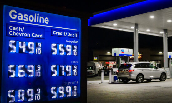 US National Gas Average Drops to $4.24