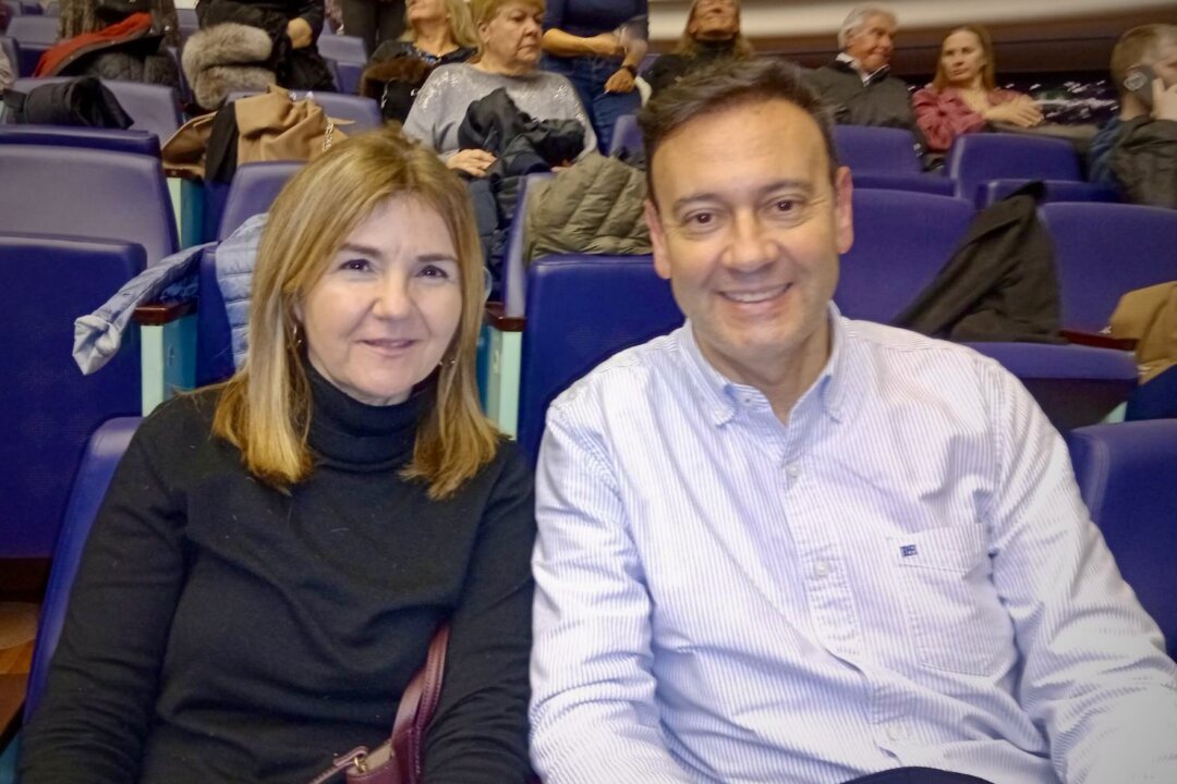 Manuel Almenar and his wife attended Shen Yun Performing Arts at the Queen Sophia Opera House in Valencia, Spain, on March 9, 2026. (Maya Marinova/The Epoch Times)