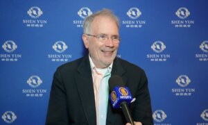 Raleigh Theatergoer Says Shen Yun ‘Disproves the Marxist Lie’ With Every Breath They Take