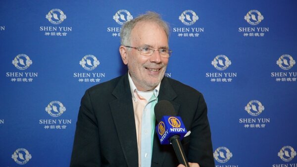Raleigh Theatergoer Says Shen Yun ‘Disproves the Marxist Lie’ With Every Breath They Take