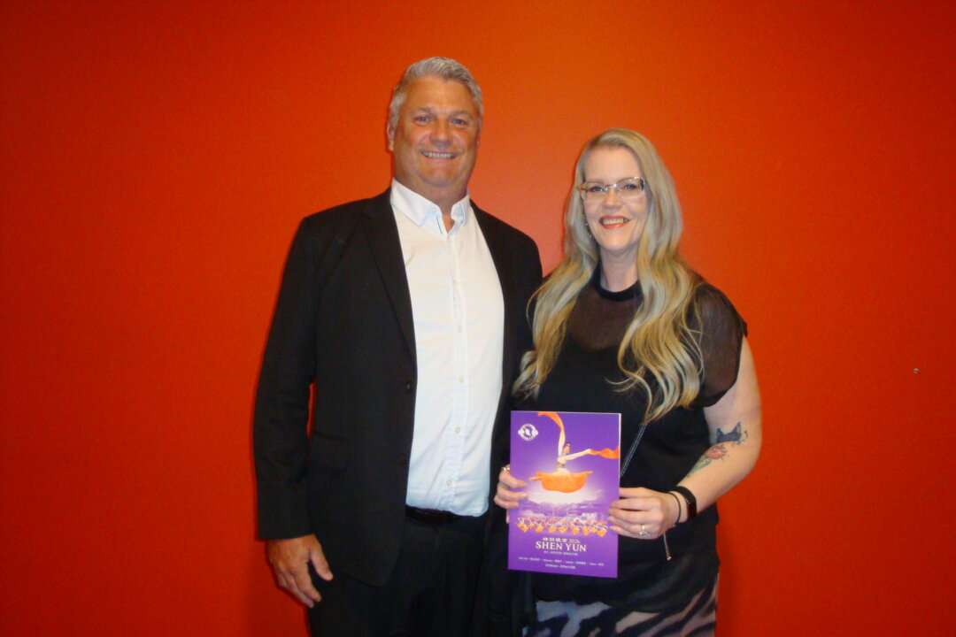 Rodney and Michelle Owen attended Shen Yun Performing Arts at the Melbourne Convention and Exhibition Centre, Plenary Theatre on March 14, 2026. (Mike Deng/The Epoch Times)
