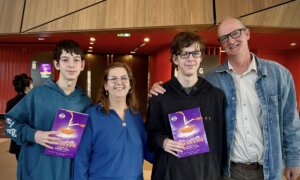 Couple Brings Children to Shen Yun to Show Them the Beauty of China’s Culture