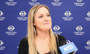 Utah Theatergoer Connected With Her Late Father Through Shen Yun