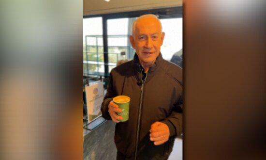 Netanyahu Releases Video in Response to Rumors That He Died