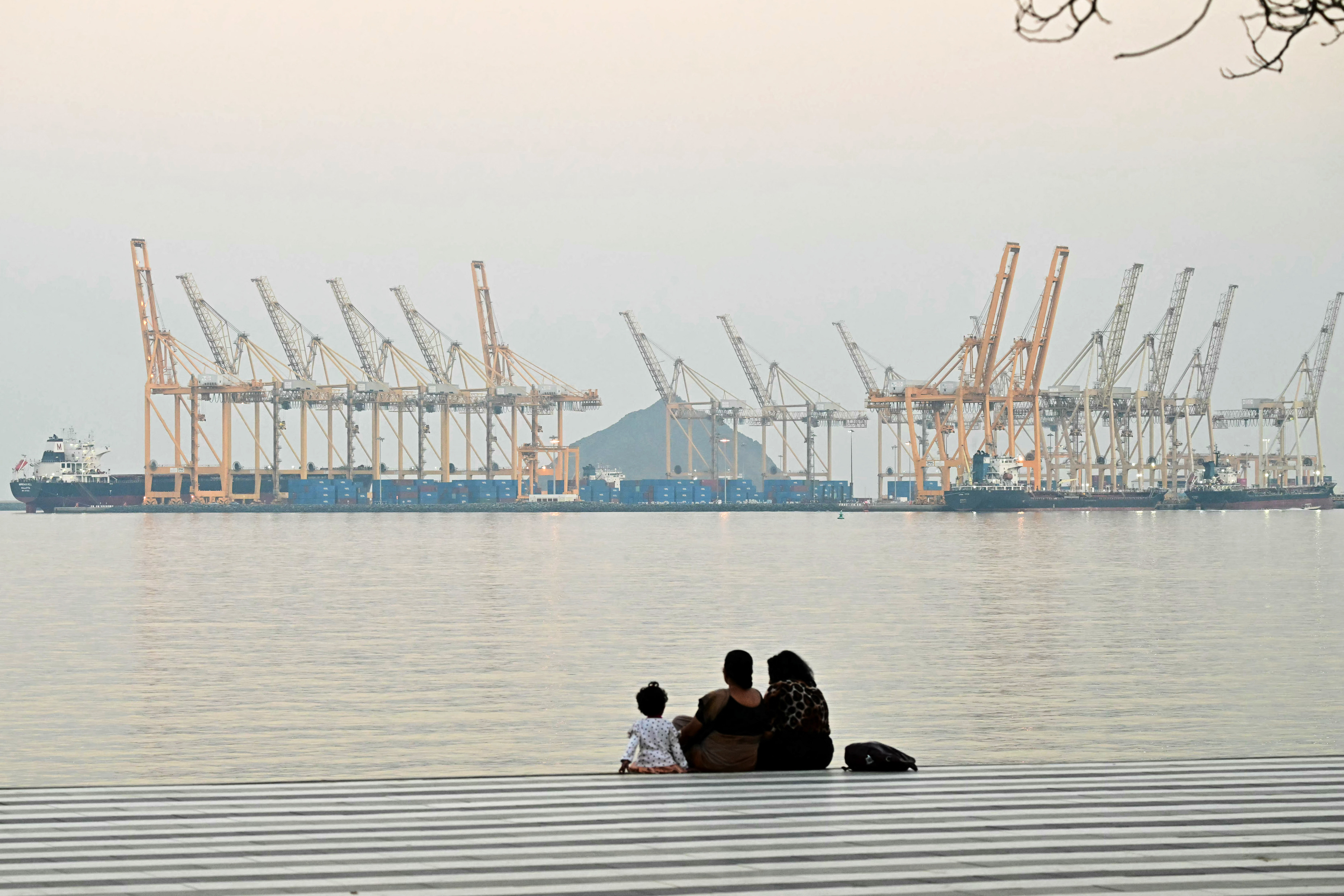 TOPSHOT-UAE-MARITIME-TRANSPORT