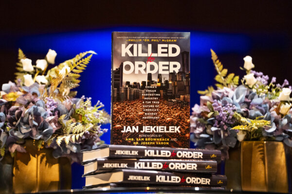 Book Exposing CCP's Forced Organ Harvesting Hits No. 8 on NYT Bestseller List