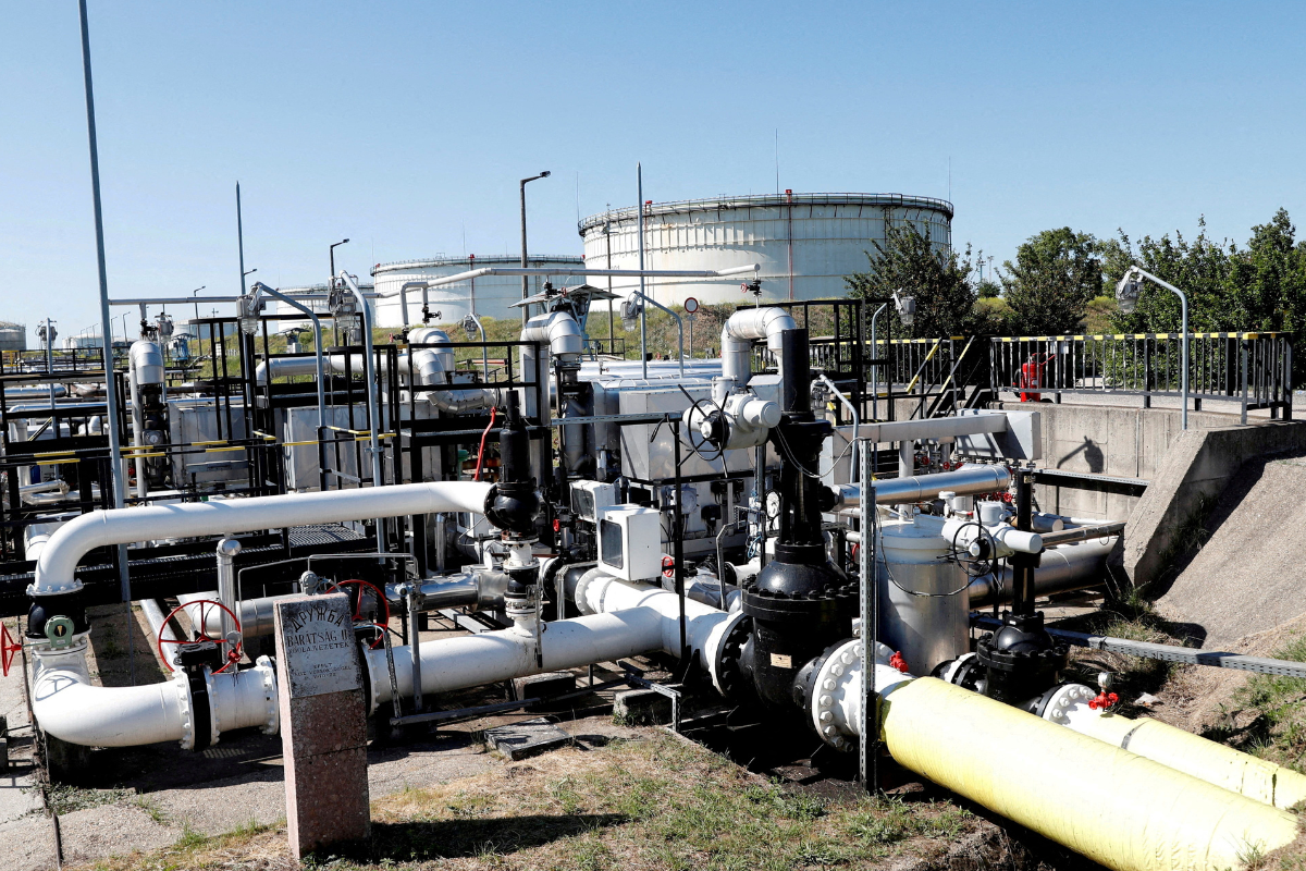 The Druzhba oil pipeline between Hungary and Russia at the Hungarian MOL Group's Danube Refinery in Szazhalombatta, Hungary, on May 18, 2022. (Bernadett Szabo/Reuters)
