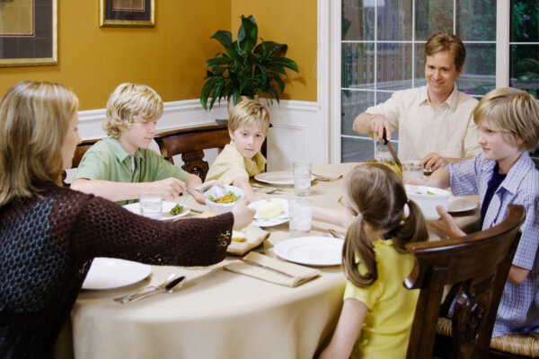 Family Dinners Protect Teens From Substance Use 