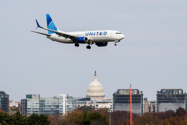 United Airlines to Cut More Flights