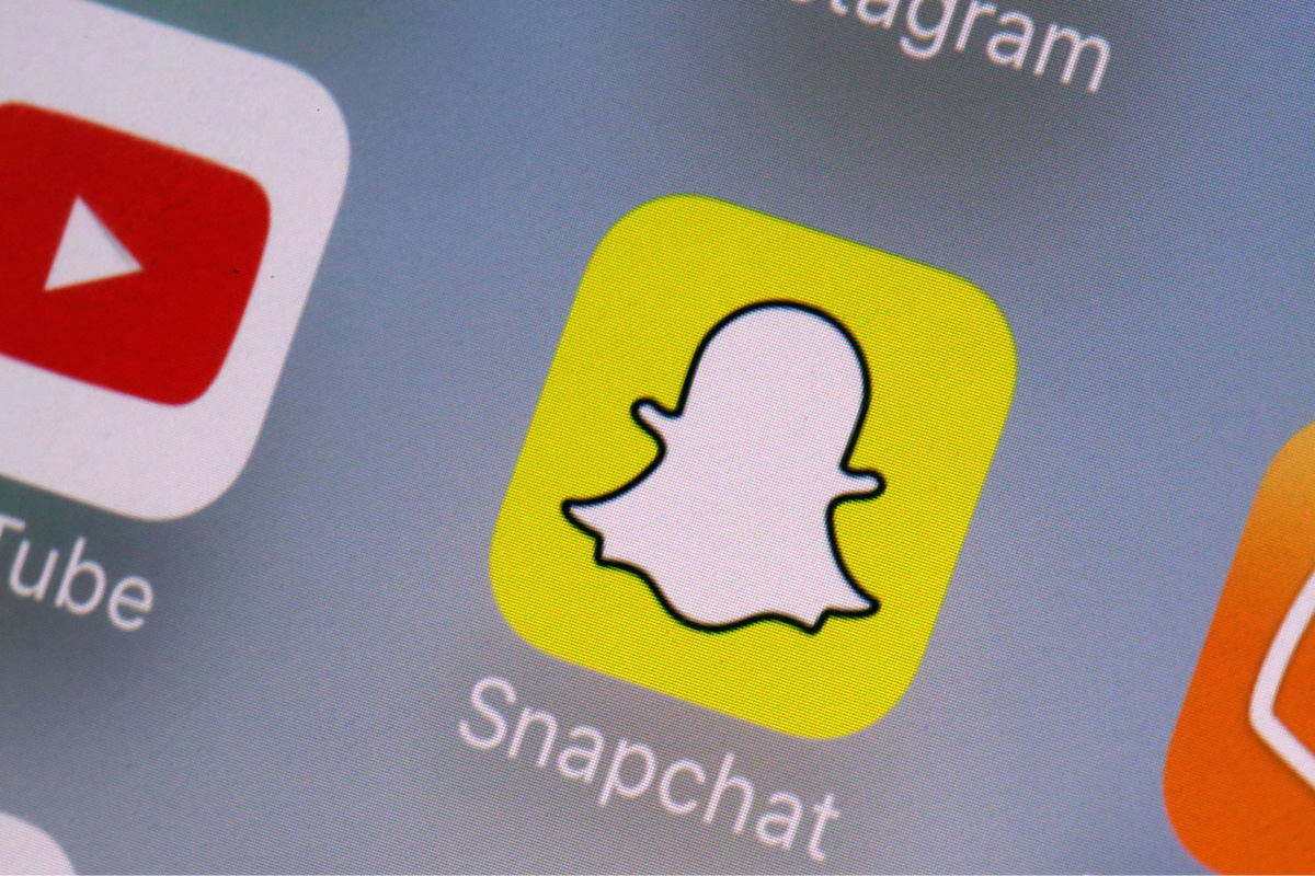 YouTube and Snapchat apps on a mobile device in New York, on Aug. 9, 2017. (Richard Drew/AP Photo)