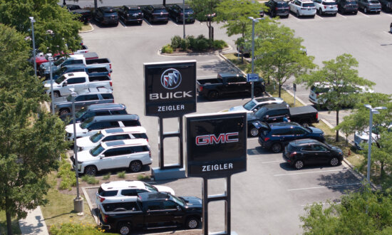 US New Vehicle Sales Forecast to Fall 8.8 Percent Sequentially in 1st Quarter