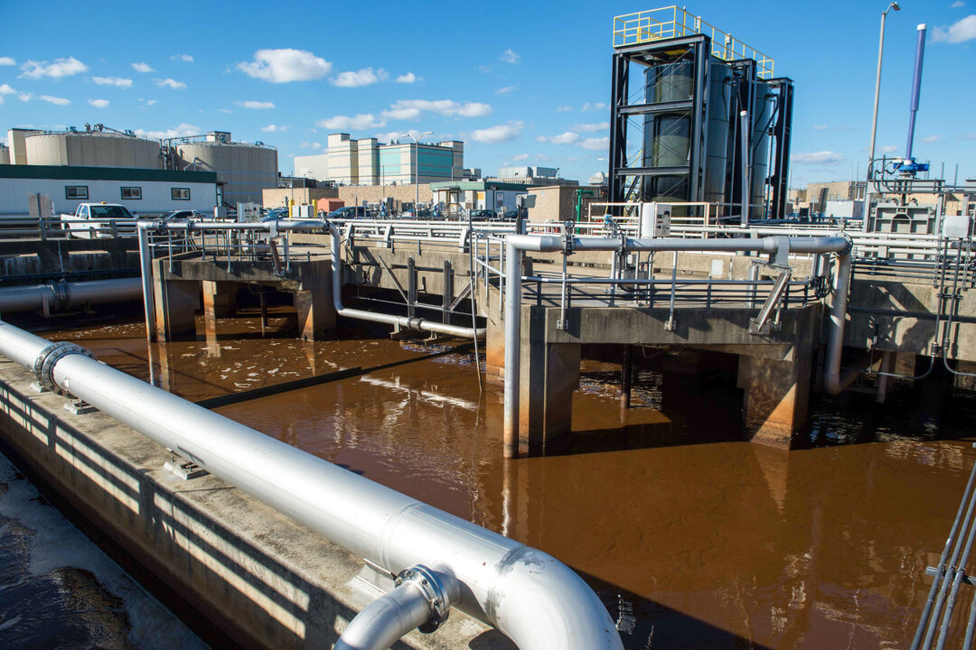 US Government Says Hackers Attacking Vulnerable Water Systems With AI Help