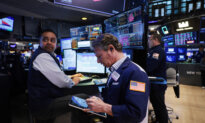 Wall Street Review: Stocks Fall for 5th Week; Dow, Nasdaq Slip Into Correction