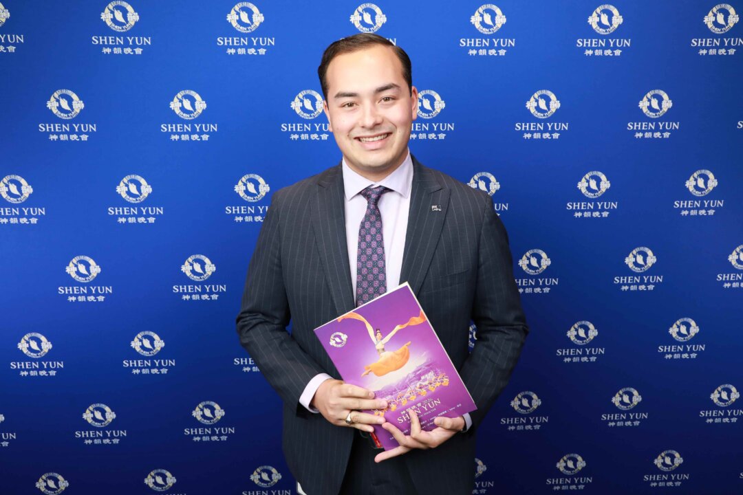Kalvin Biag enjoys Shen Yun Performing Arts at the Sydney Lyric Theatre in Australia on March 27, 2026. (NTD)