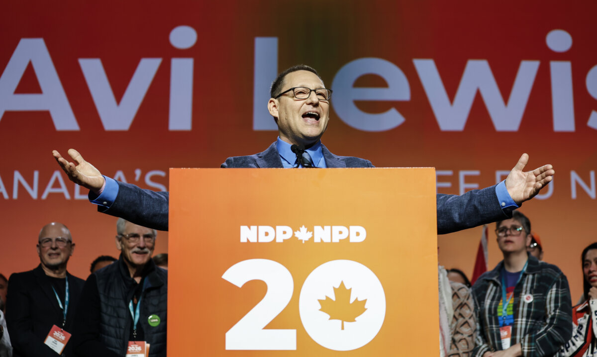 Avi Lewis, proclaimed as the new leader of the NDP, speaks at the party convention in Winnipeg on March 29, 2026. (The Canadian Press/John Woods)