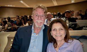 Ex-Tallahassee Ballet President Mesmerized by Shen Yun’s Dance and Culture