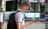 Most Canadians Support Social Media Ban for Kids Under 16: Poll