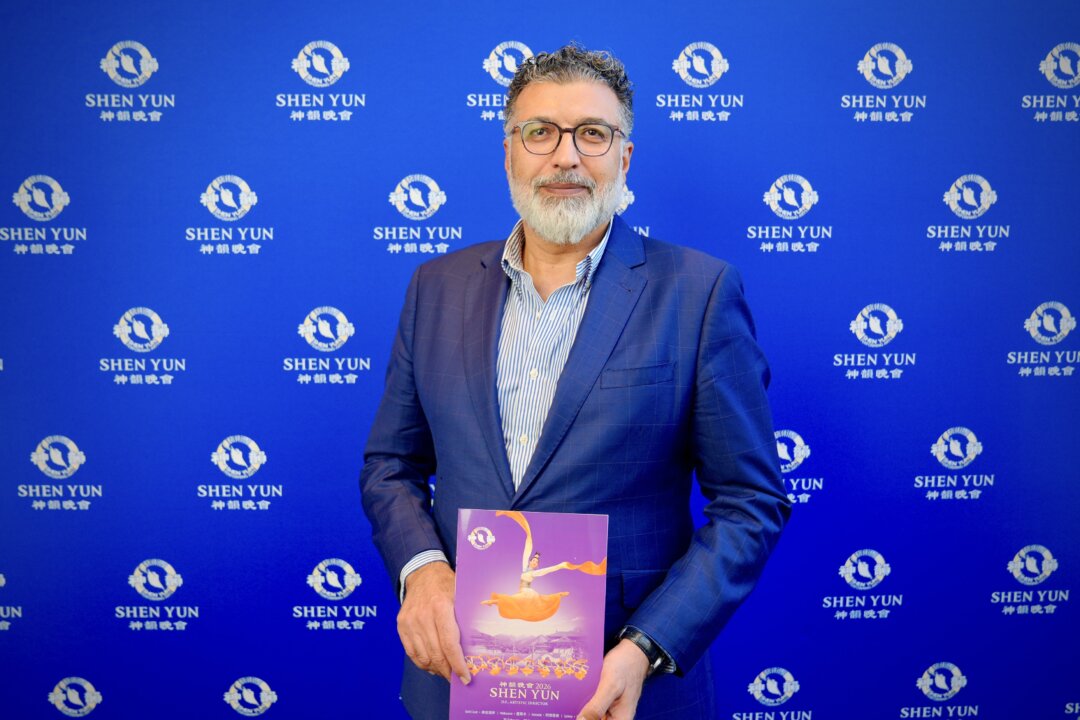 Saud Abu-Samen enjoyed Shen Yun's matinee at the Sydney Lyric on March 29, 2026. (NTD)