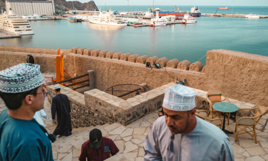 Trump Tells Allies to Secure Strait of Hormuz