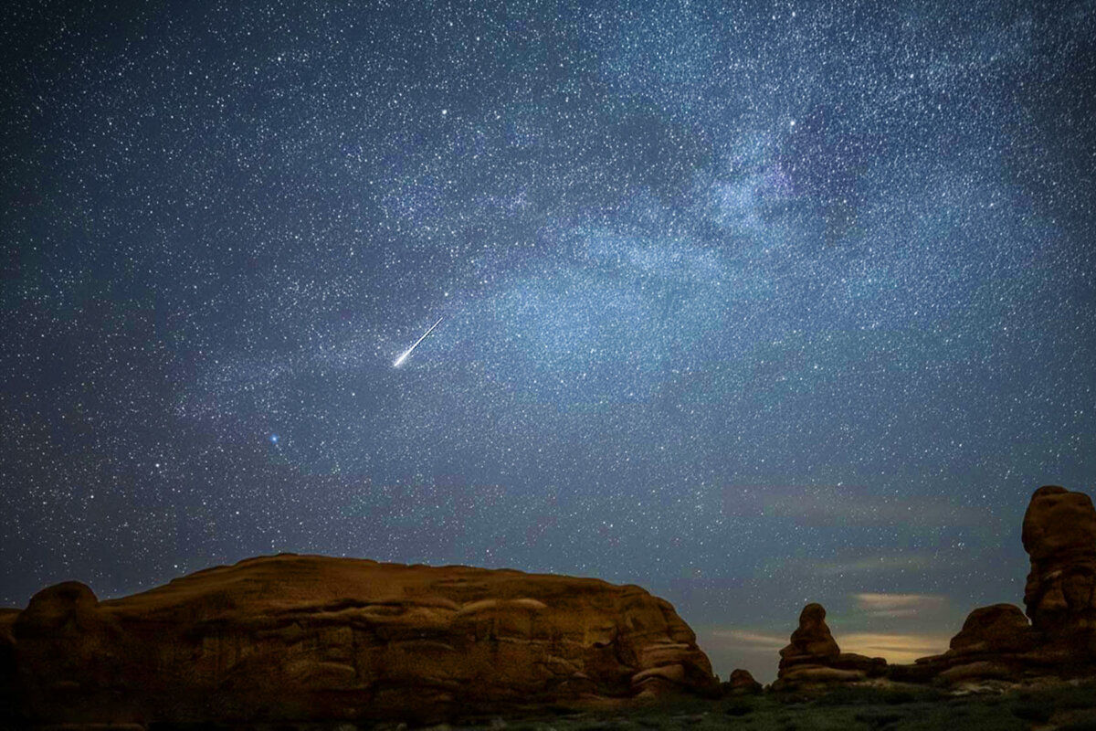 A Lyrid fireball falls over Arches National Park in Utah. (Courtesy of Nils Ribi)