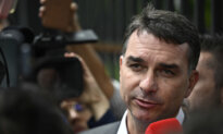 Flávio Bolsonaro, Son of Former Brazil President, Meets With Trump at White House