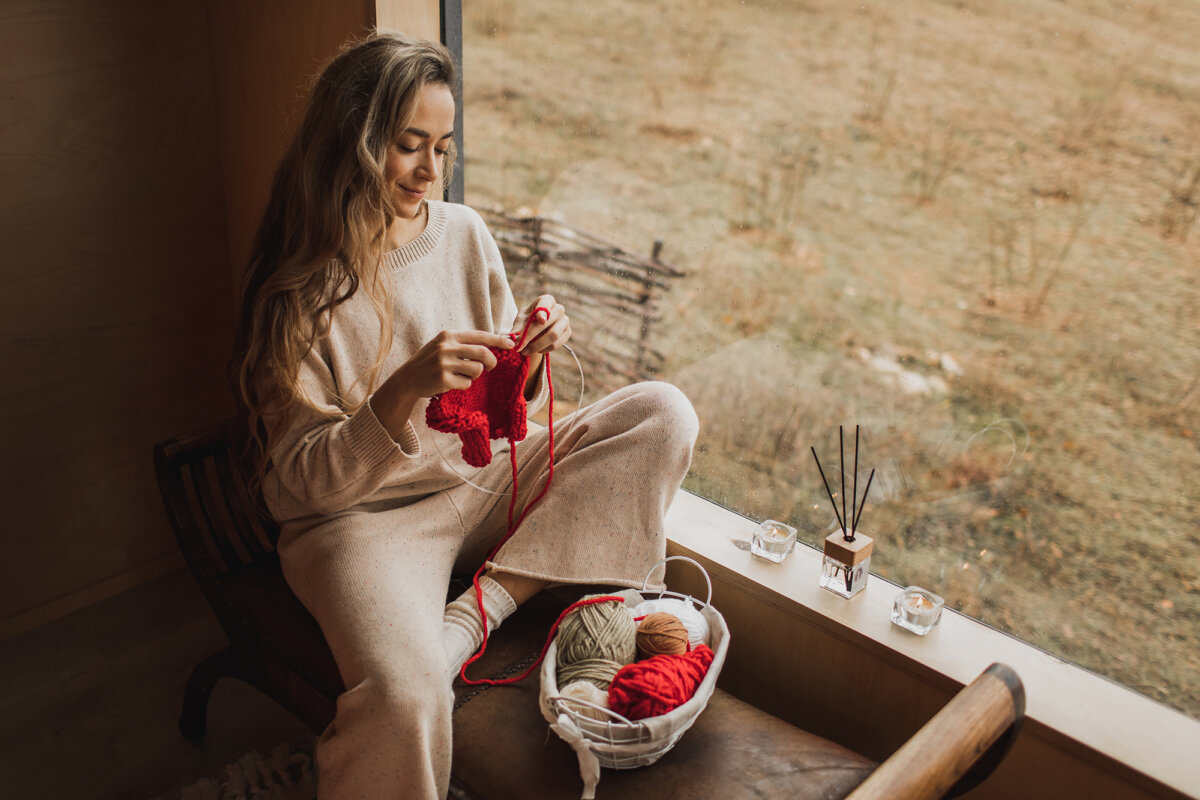 Without the constant pull of screens, ordinary moments become unexpectedly meaningful. (Anastasiia Krivenok/Getty Images)