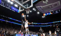 South Carolina Crashes UConn Party, Set for UCLA Next