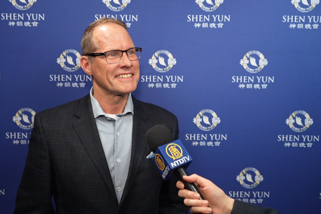 Mick Tingstrom, a senior intelligence specialist with the U.S. Department of Homeland Security, attends Shen Yun Performing Arts at the Pikes Peak Center for the Performing Arts in Colorado Springs, Colo., on April 3, 2026. (NTD)