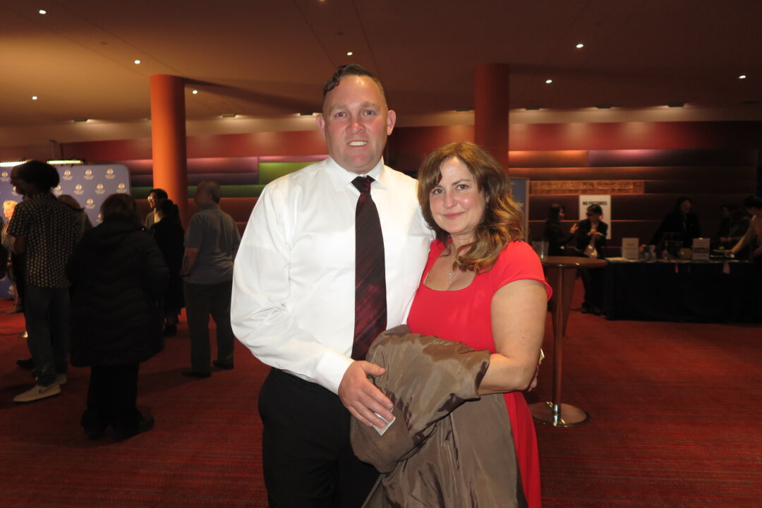 Leighann Morfitt and Scott Morfitt attended Shen Yun Performing Arts at the Marion Oliver McCaw Hall in Seattle, Wash., on April 3, 2026. (Sunny Chen/The Epoch Times)