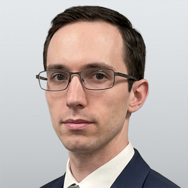 Lewis Low