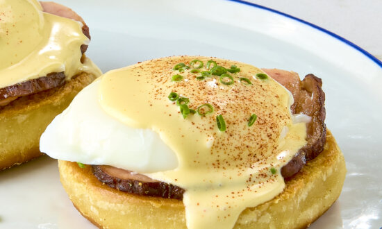 My Foolproof Trick for the Easiest Eggs Benedict of All Time