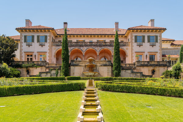 Philbrook: Italianate-Style Villa 