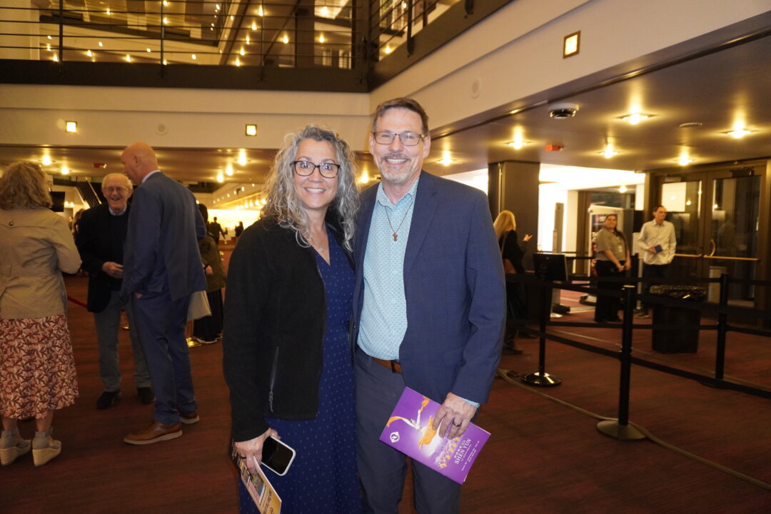 Bill and Lisa Smith attend Shen Yun Performing Arts at The Buell Theatre in Denver, Colo., on April 10, 2026. (Nancy Ma/The Epoch Times)